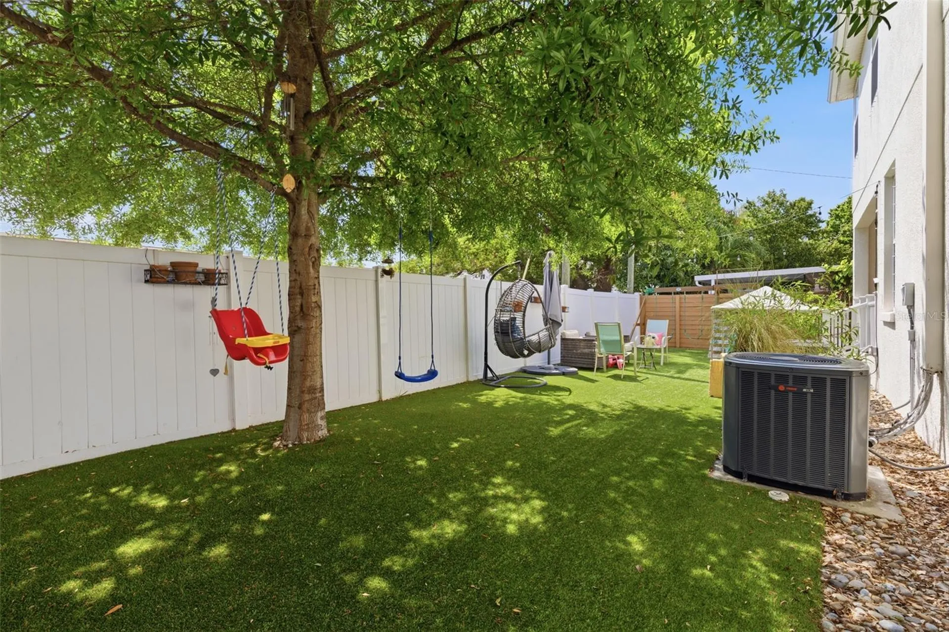 2510 W Carmen Street Tampa FL 33609