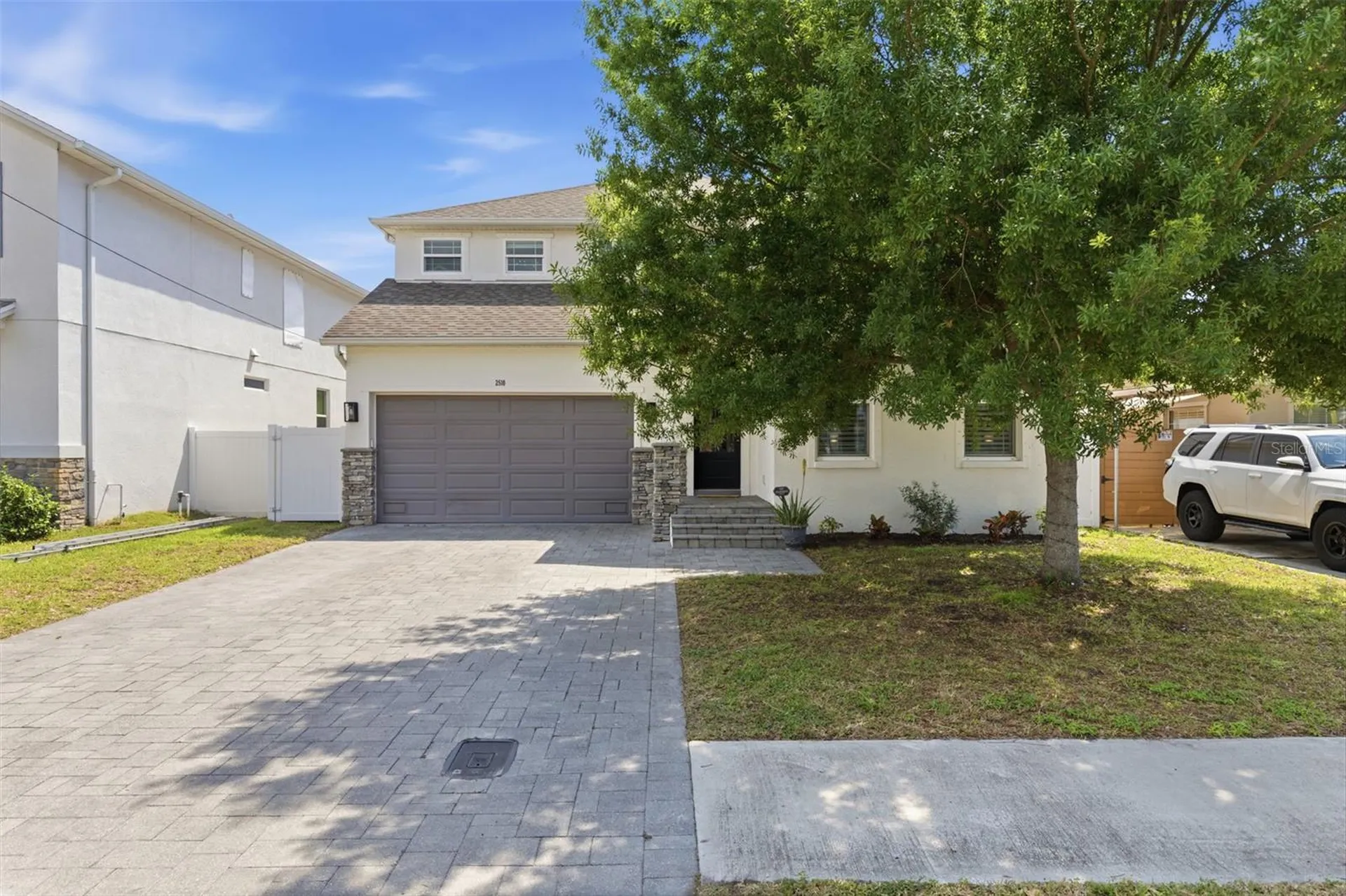 2510 W Carmen Street Tampa FL 33609