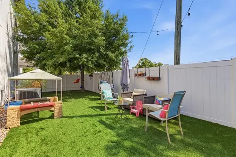 2510 W Carmen Street Tampa FL 33609