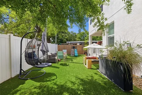 2510 W Carmen Street Tampa FL 33609