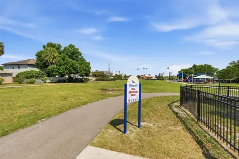2510 W Carmen Street Tampa FL 33609