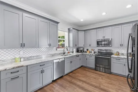 2510 W Carmen Street Tampa FL 33609