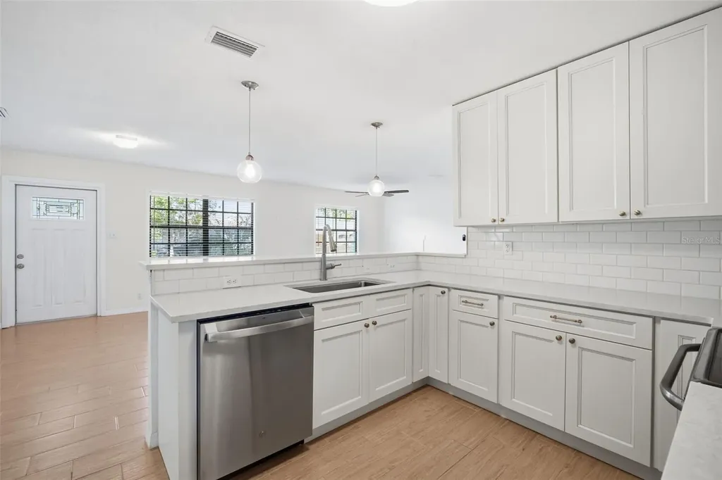 4110 W Leila Avenue Tampa FL 33616