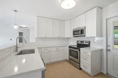4110 W Leila Avenue Tampa FL 33616