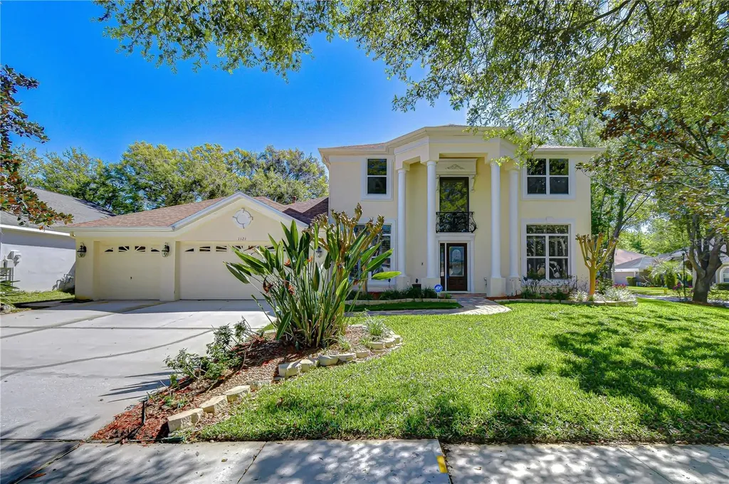 1121 Split Silk Street Valrico FL 33594