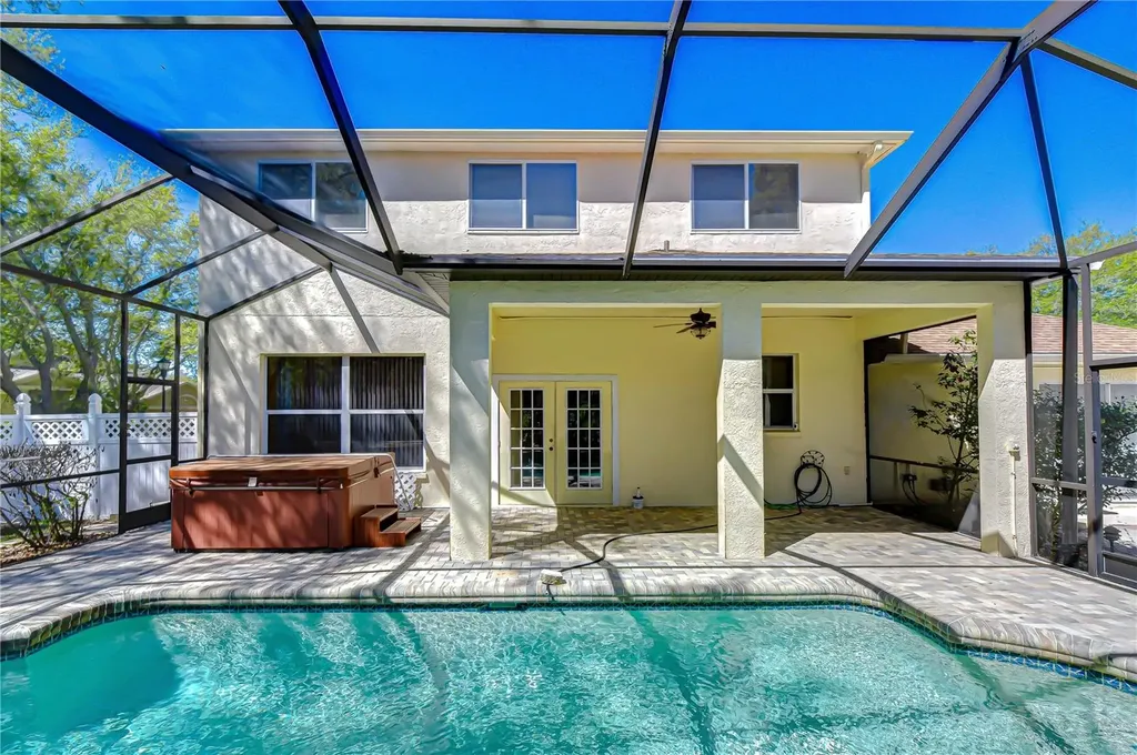 1121 Split Silk Street Valrico FL 33594