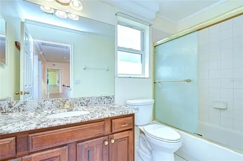 1121 Split Silk Street Valrico FL 33594