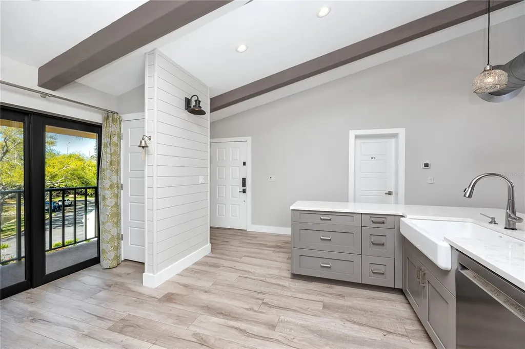 7540 Sunshine Skyway Lane S St Petersburg FL 33711