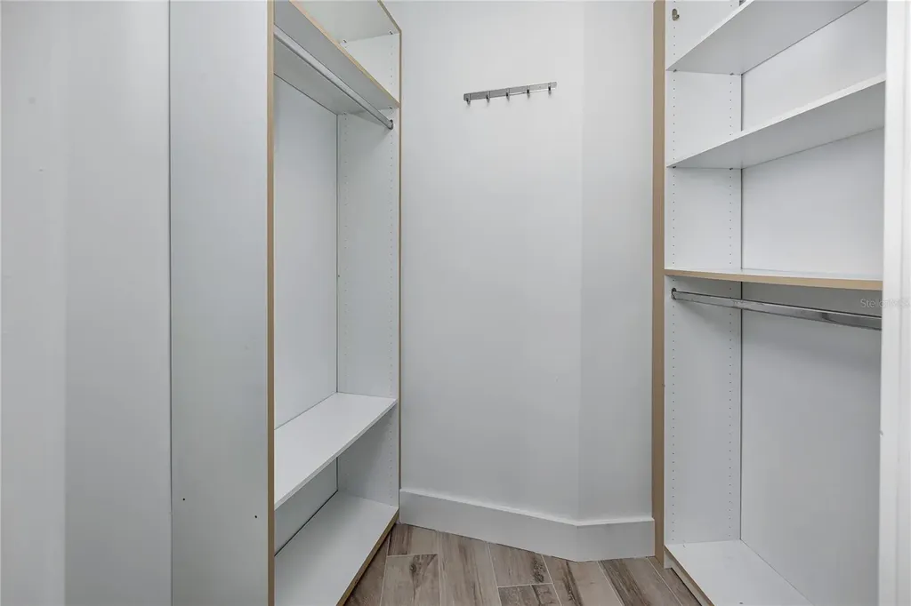 7540 Sunshine Skyway Lane S St Petersburg FL 33711