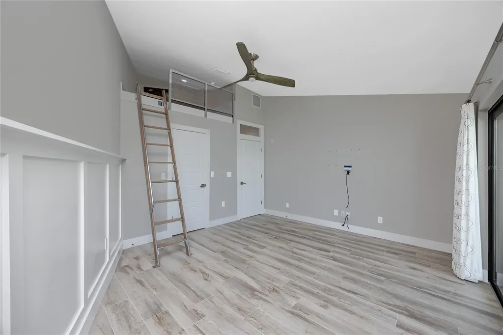 7540 Sunshine Skyway Lane S St Petersburg FL 33711