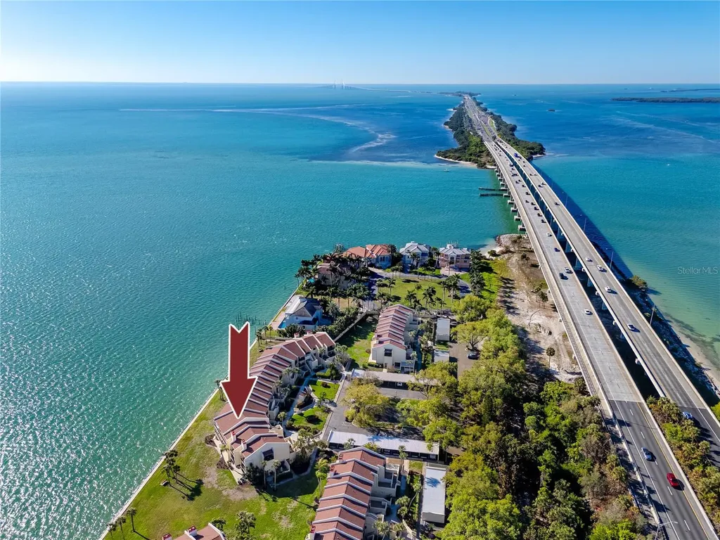 7540 Sunshine Skyway Lane S St Petersburg FL 33711