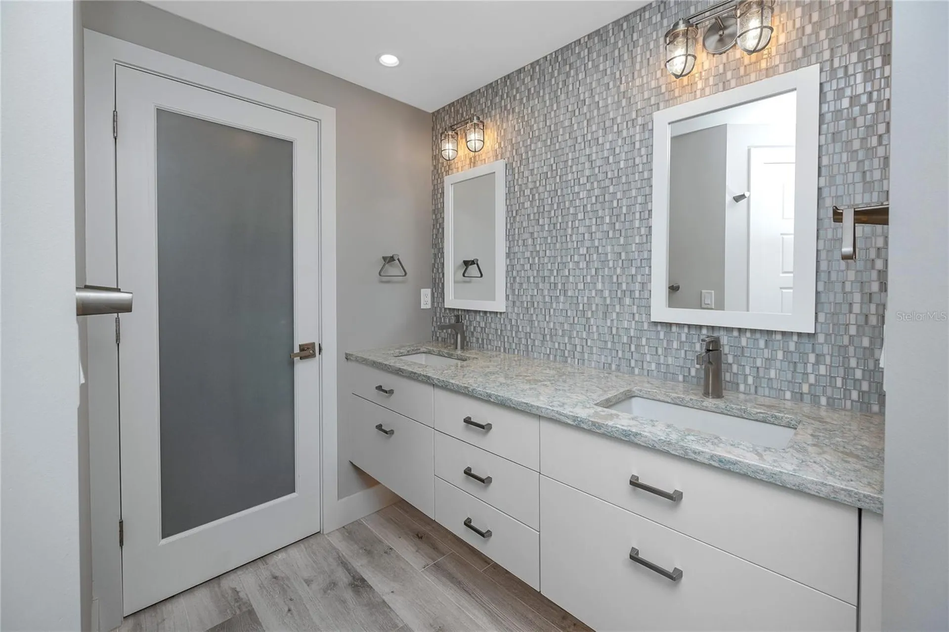 7540 Sunshine Skyway Lane S St Petersburg FL 33711