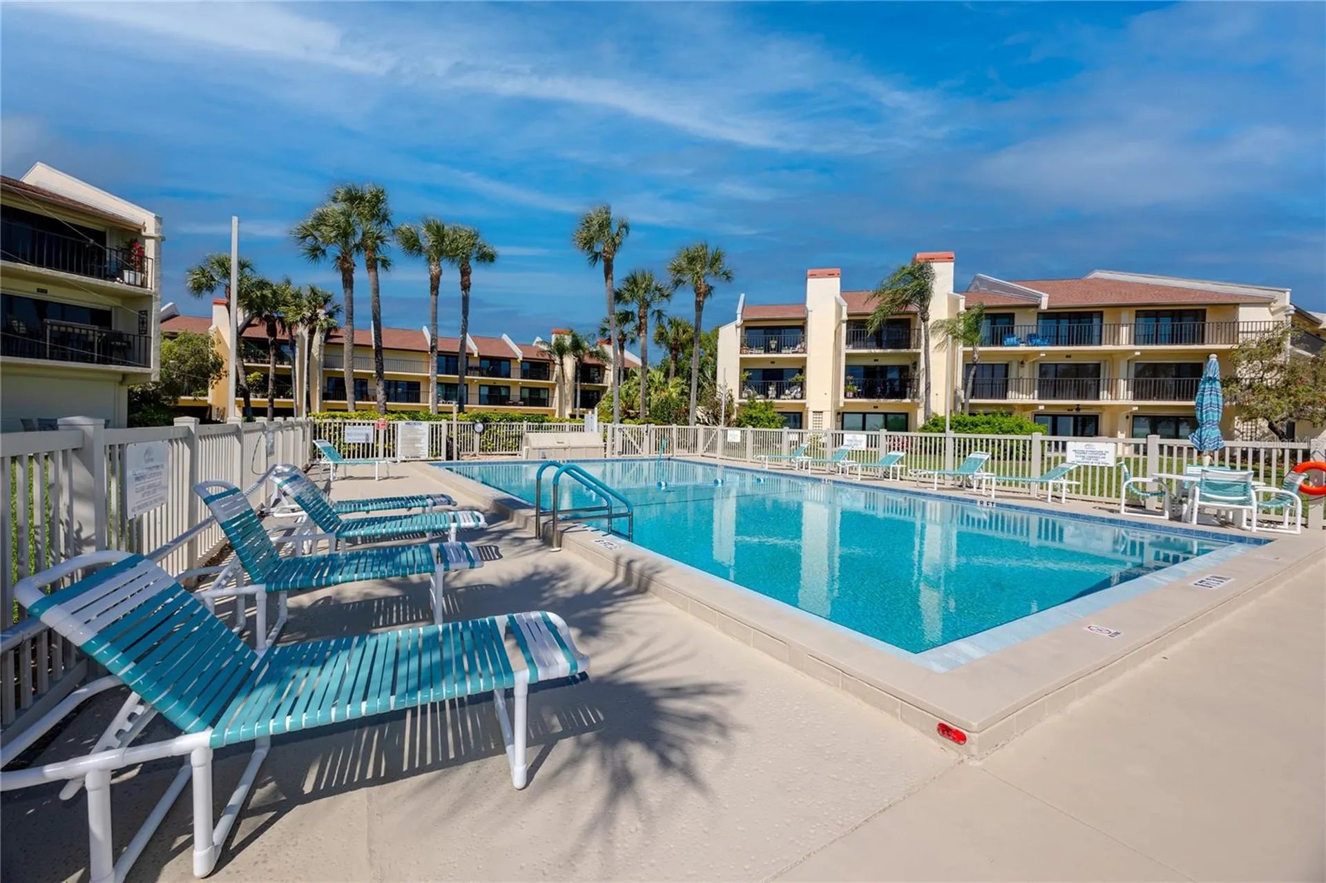 7540 Sunshine Skyway Lane S St Petersburg FL 33711