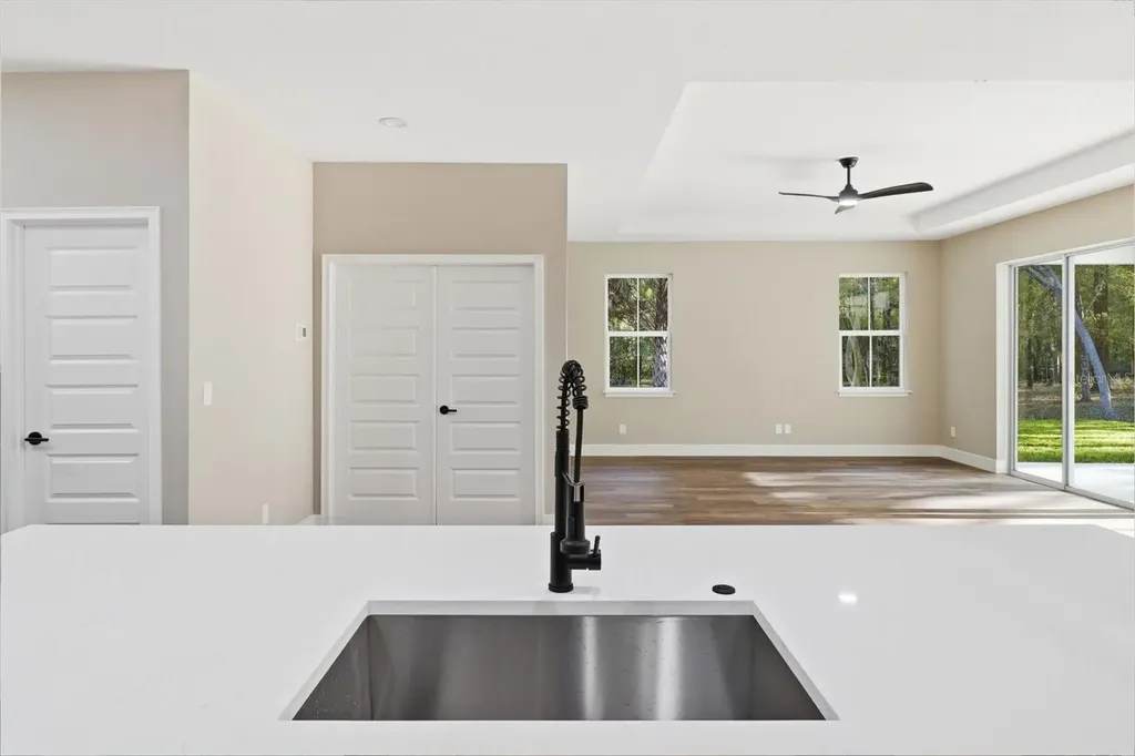 19126 SW 101st Street Dunnellon FL 34432