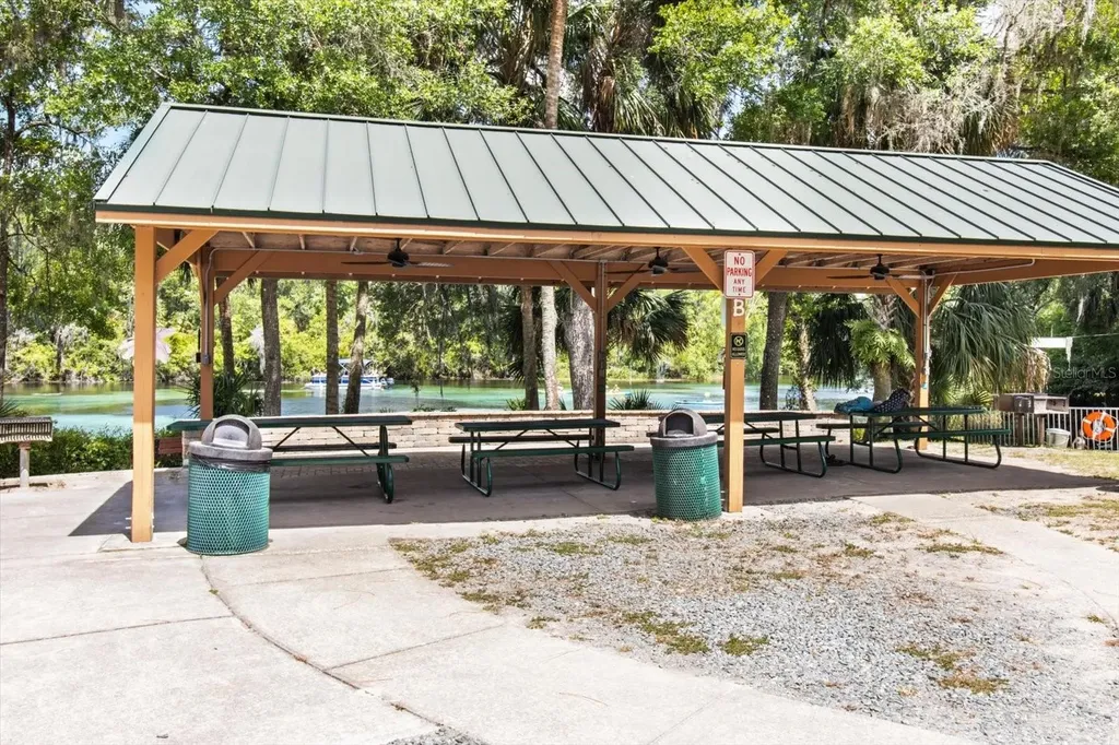 19126 SW 101st Street Dunnellon FL 34432