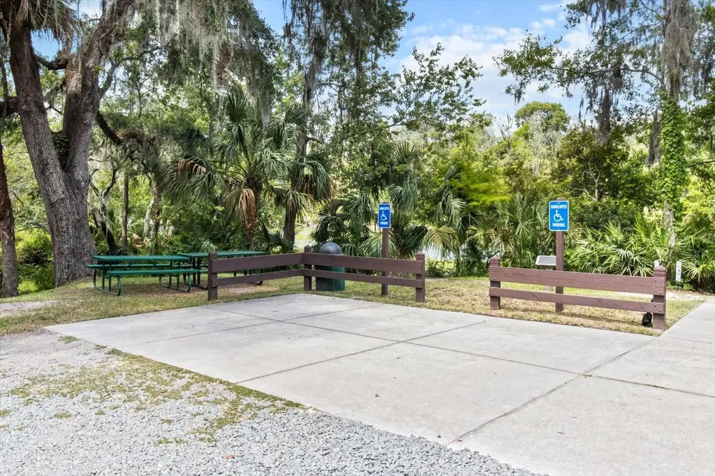 19126 SW 101st Street Dunnellon FL 34432