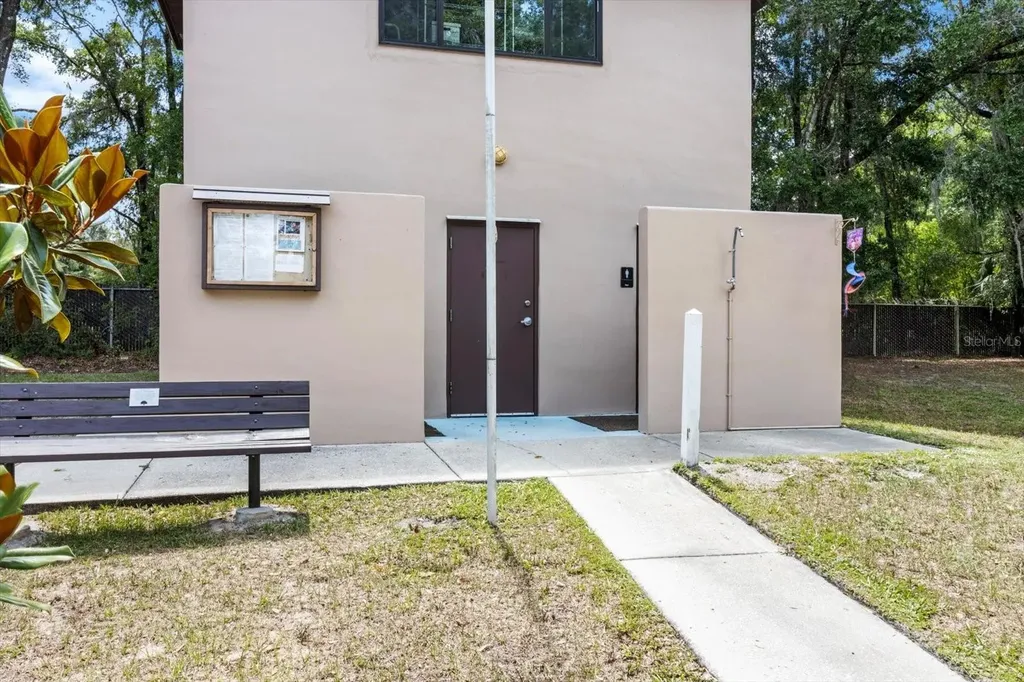 19126 SW 101st Street Dunnellon FL 34432