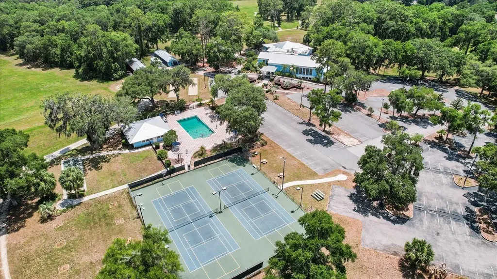 19126 SW 101st Street Dunnellon FL 34432
