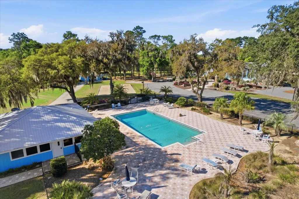 19126 SW 101st Street Dunnellon FL 34432