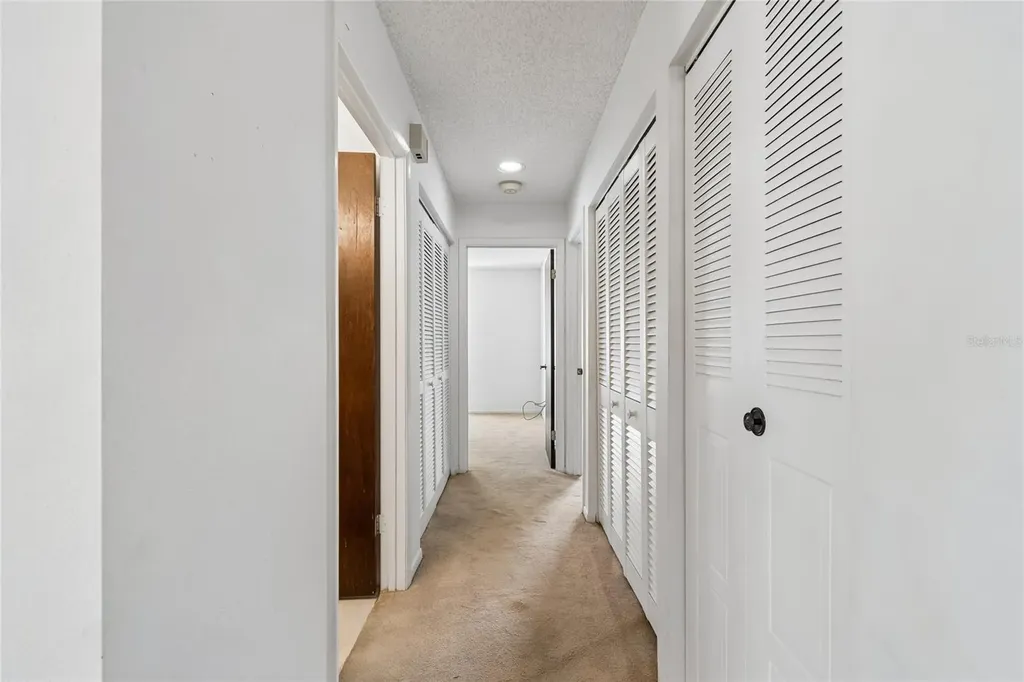3280 37th Way S St Petersburg FL 33711