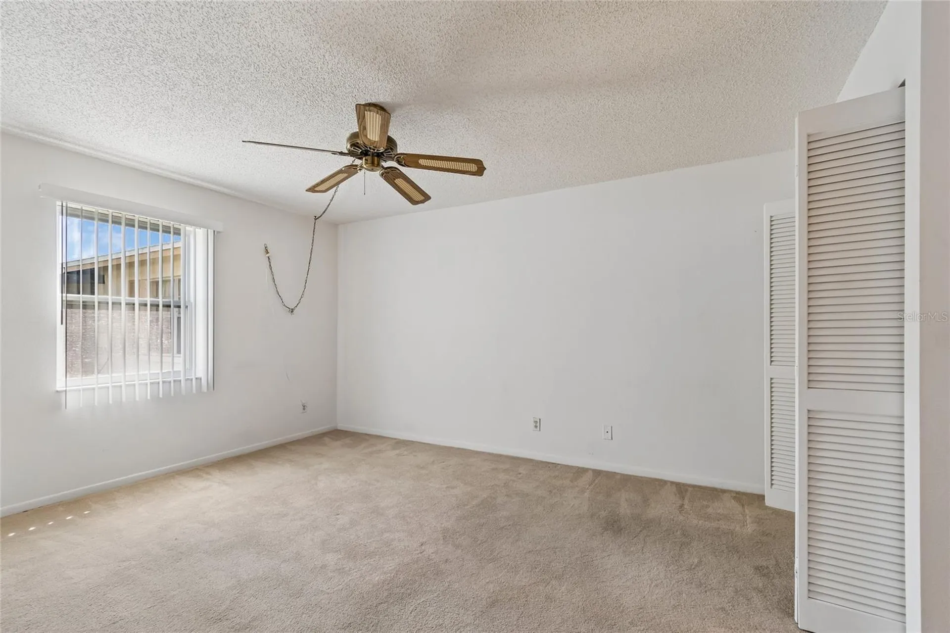 3280 37th Way S St Petersburg FL 33711