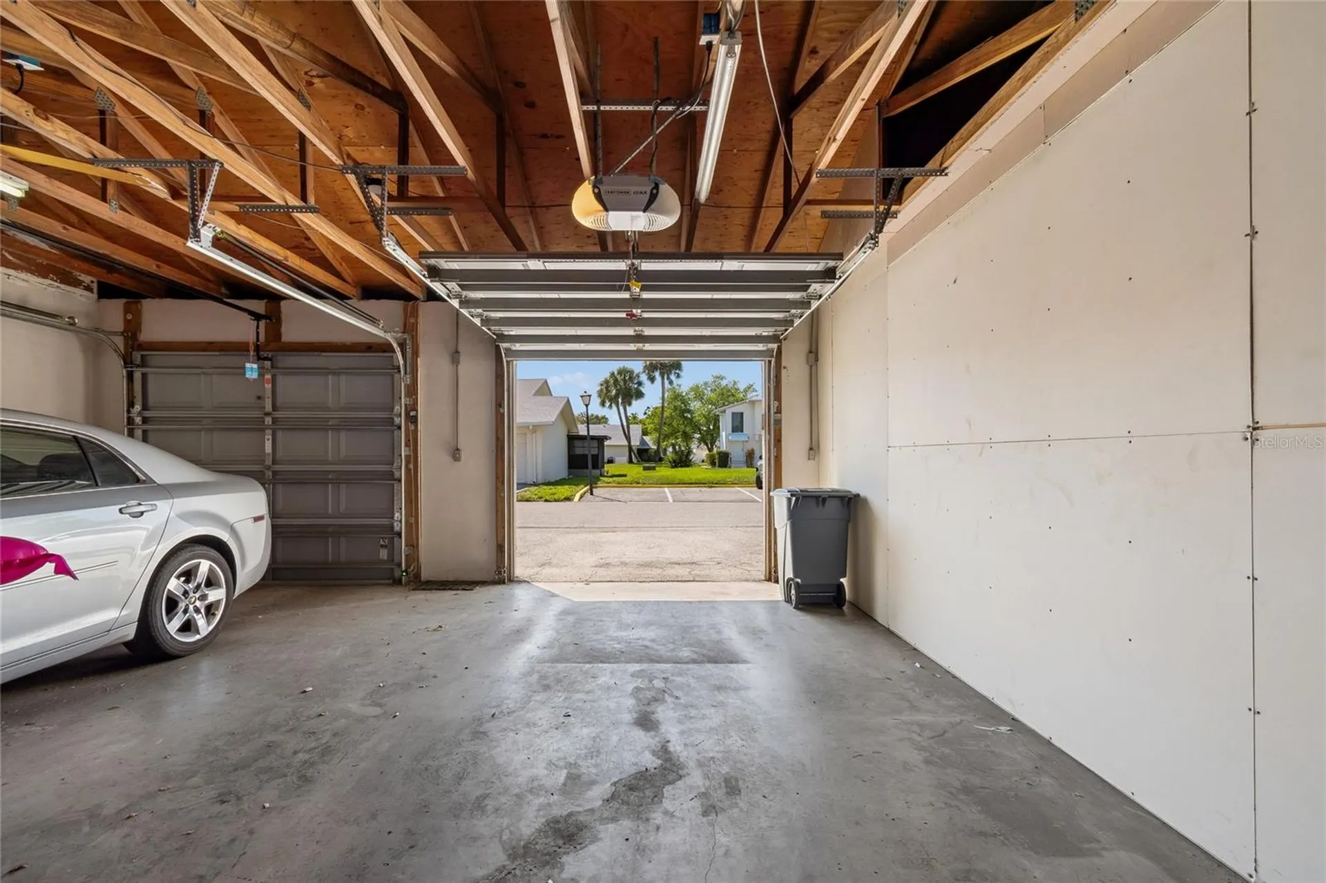 3280 37th Way S St Petersburg FL 33711