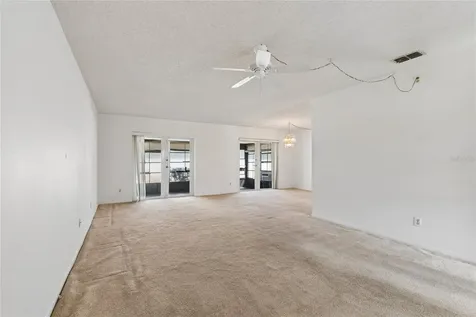 3280 37th Way S St Petersburg FL 33711