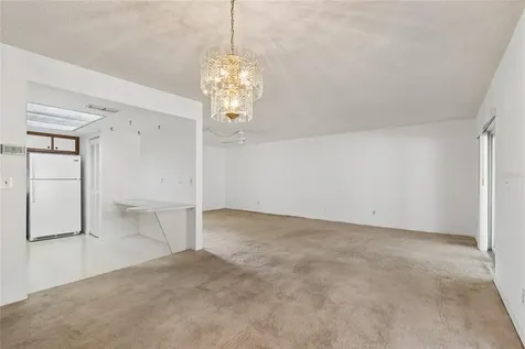 3280 37th Way S St Petersburg FL 33711