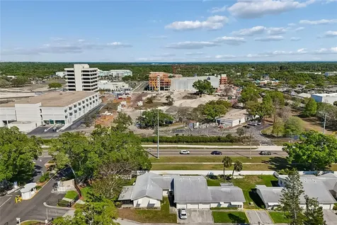3280 37th Way S St Petersburg FL 33711