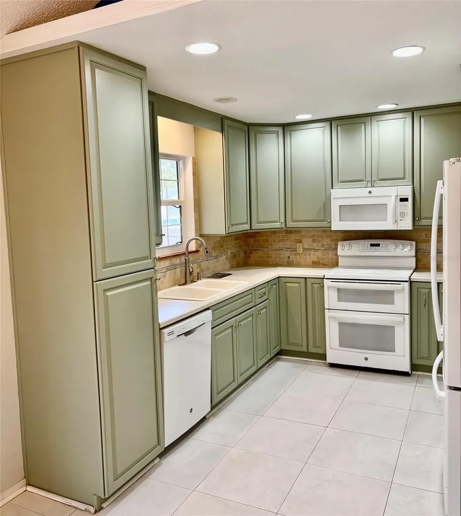 2720 Banyan Drive Edgewater FL 32141