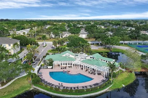 4802 51st Street W Bradenton FL 34210