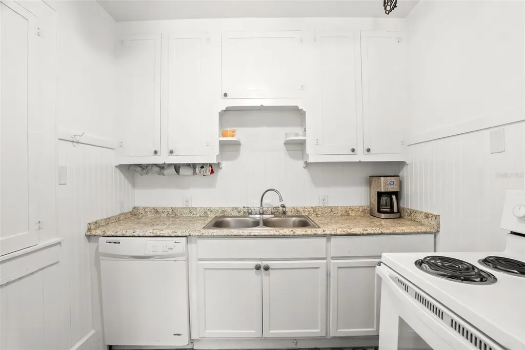 300 President Street Dunedin FL 34698