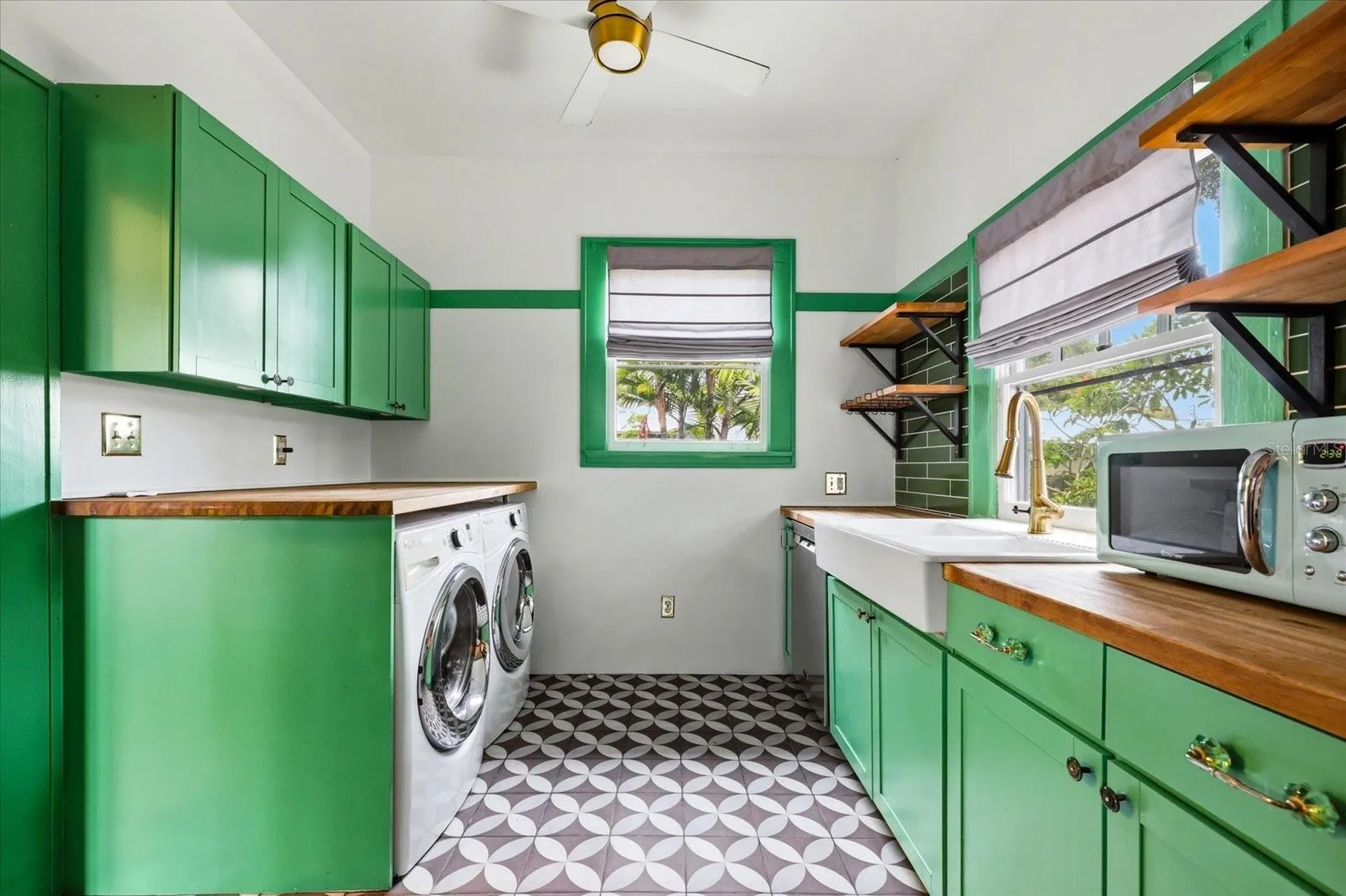 1024 23rd Avenue N St Petersburg FL 33704