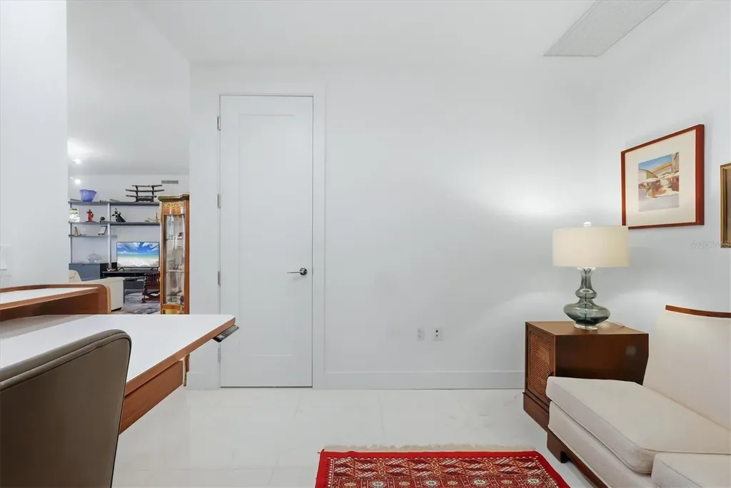 111 S Pineapple Avenue Sarasota FL 34236
