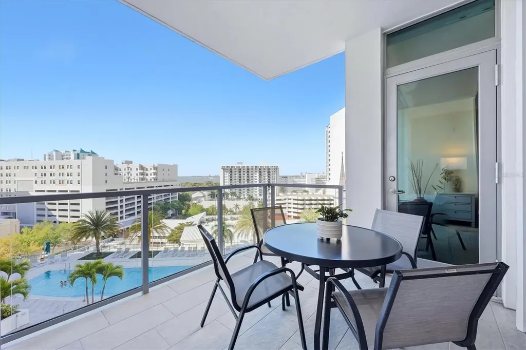 111 S Pineapple Avenue Sarasota FL 34236