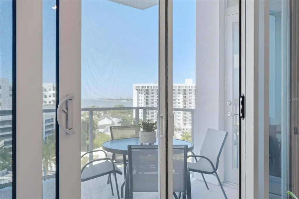 111 S Pineapple Avenue Sarasota FL 34236