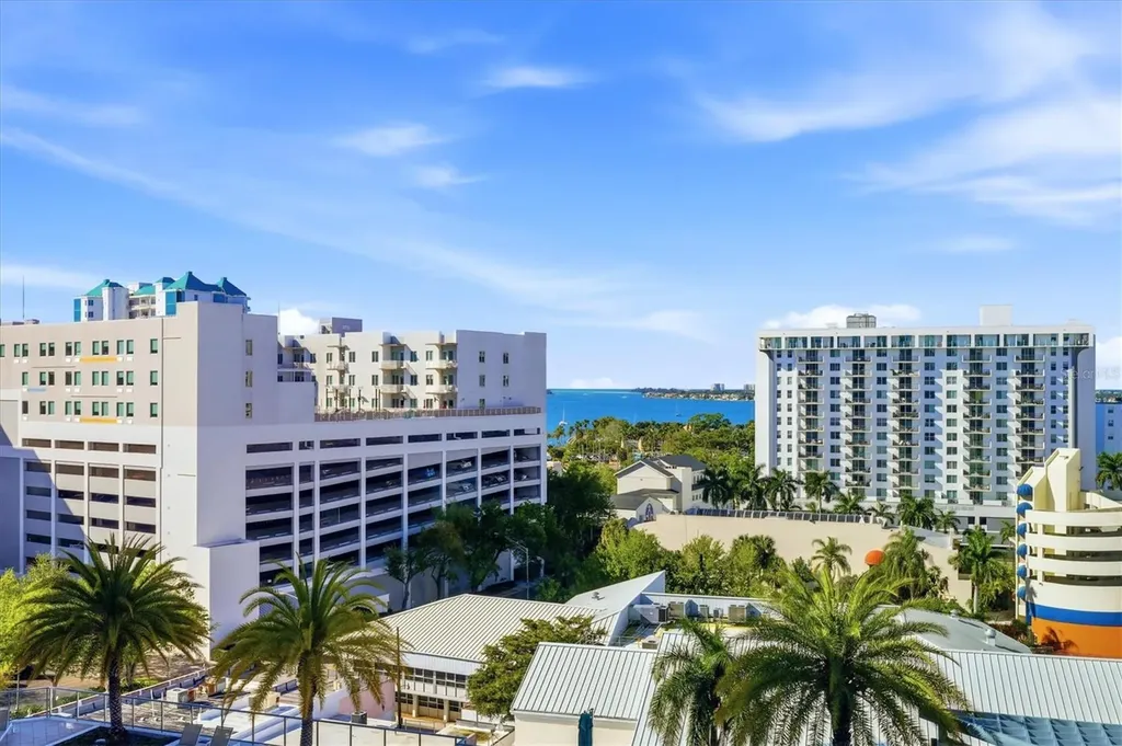 111 S Pineapple Avenue Sarasota FL 34236
