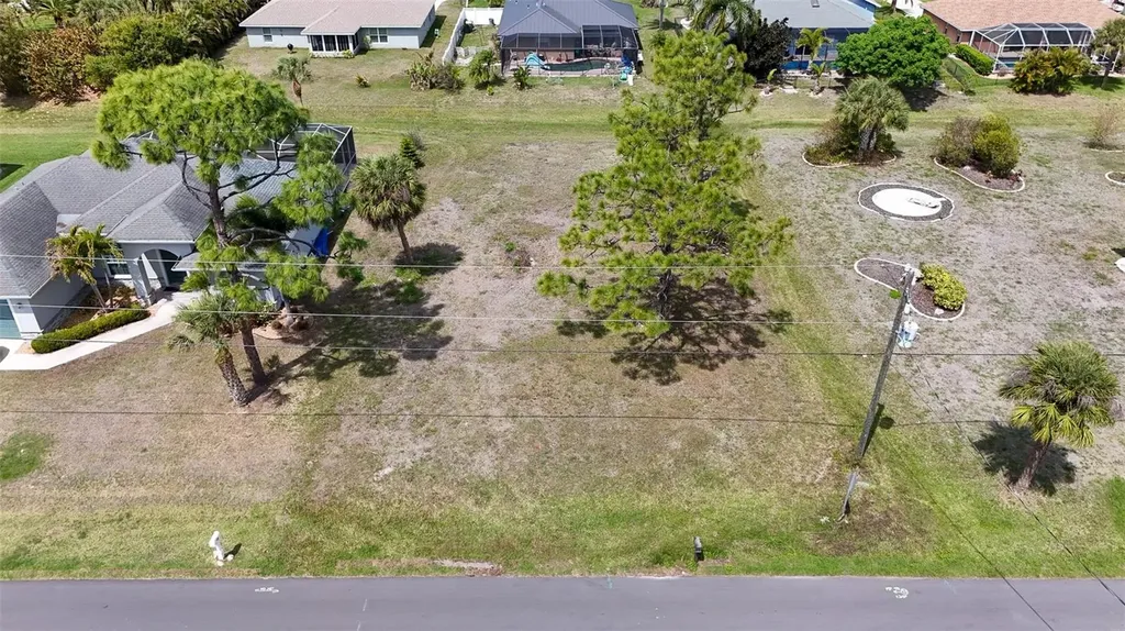 9 Long Meadow Lane Rotonda West FL 33947
