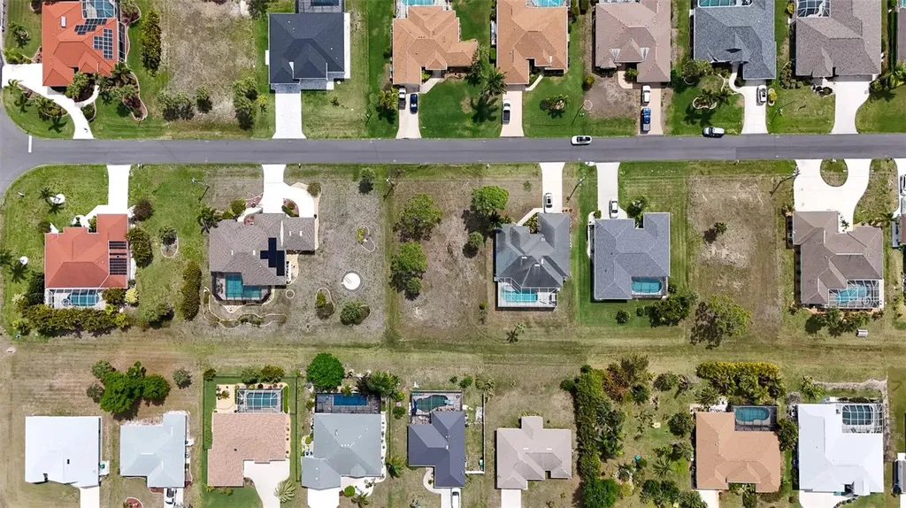 9 Long Meadow Lane Rotonda West FL 33947