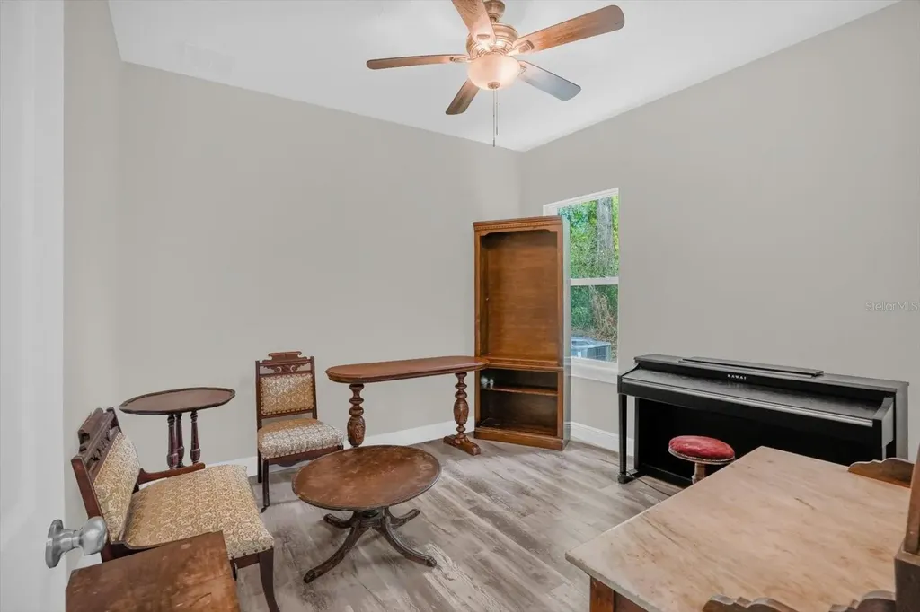250 S Virginia Avenue Deland FL 32724