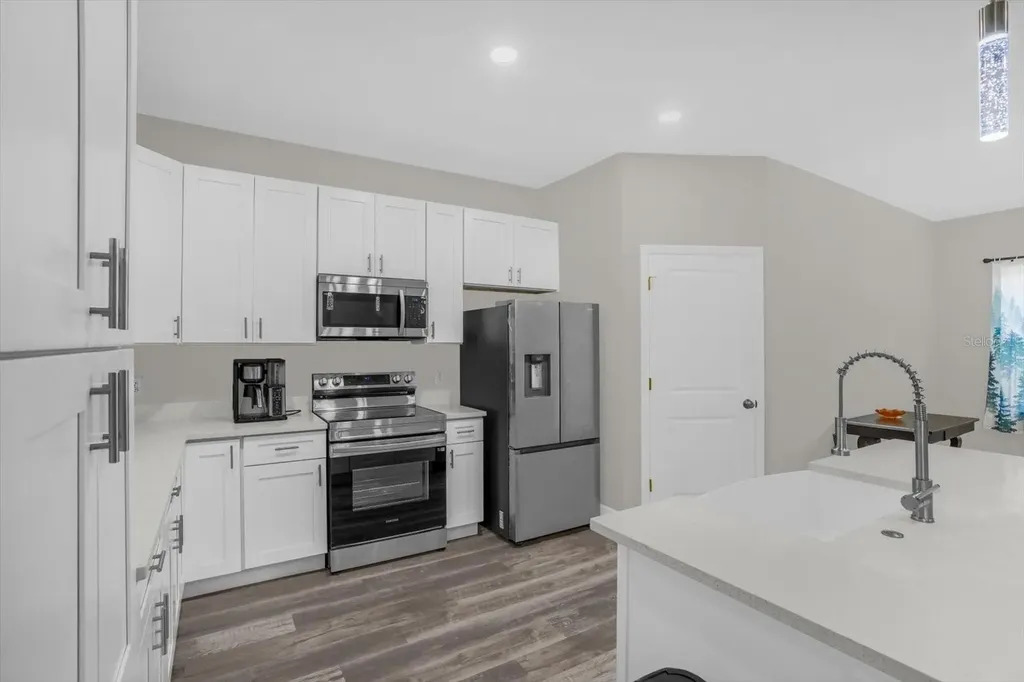 250 S Virginia Avenue Deland FL 32724