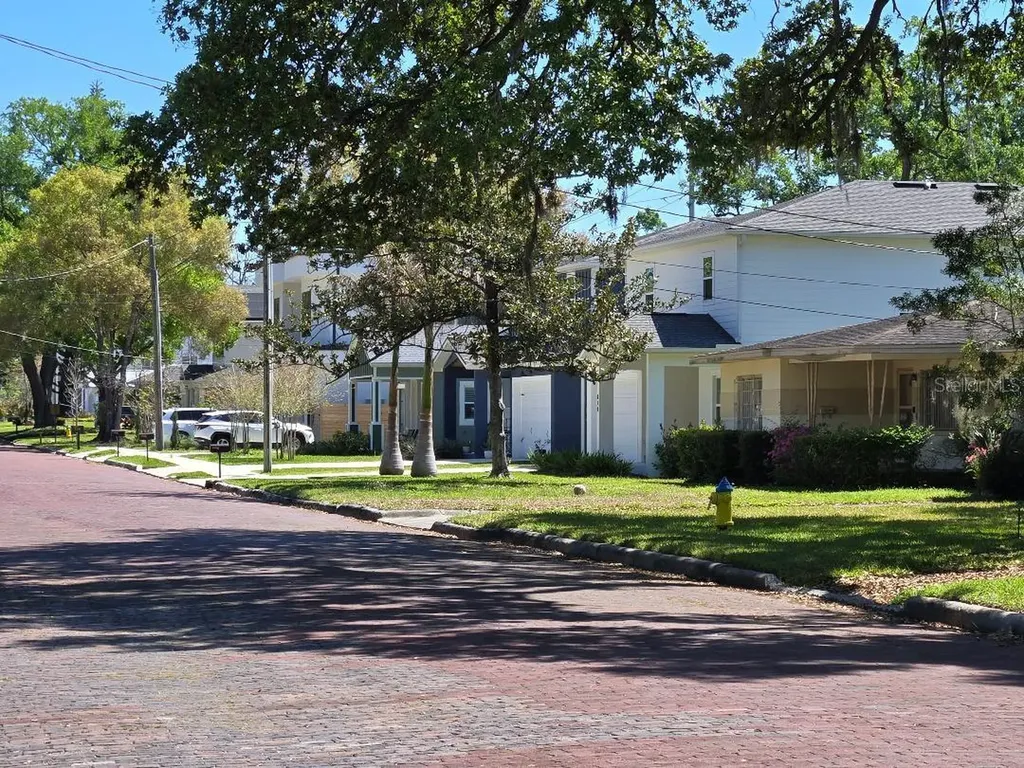819 W Plymouth Street Tampa FL 33603