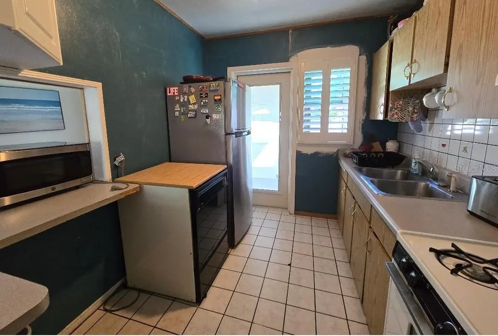 819 W Plymouth Street Tampa FL 33603