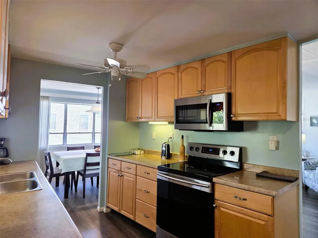 3218 Oakwood Boulevard S Sarasota FL 34237