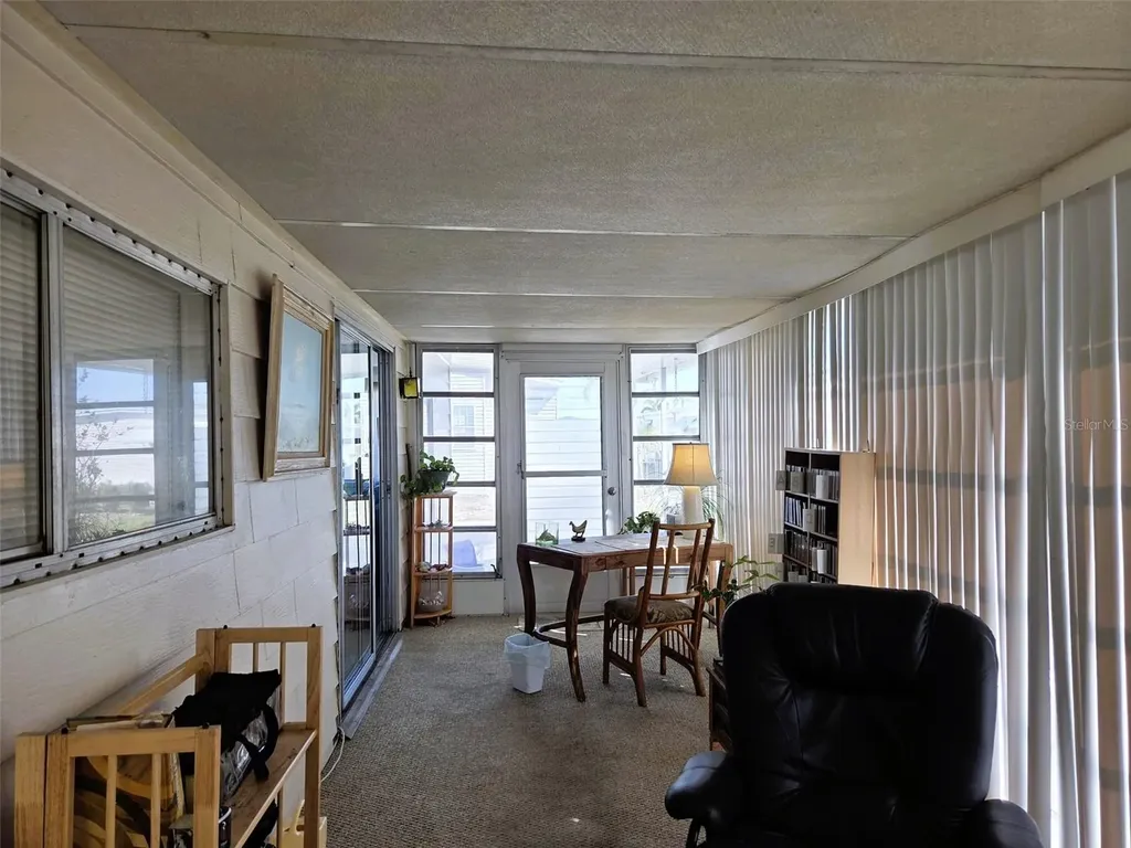 3218 Oakwood Boulevard S Sarasota FL 34237