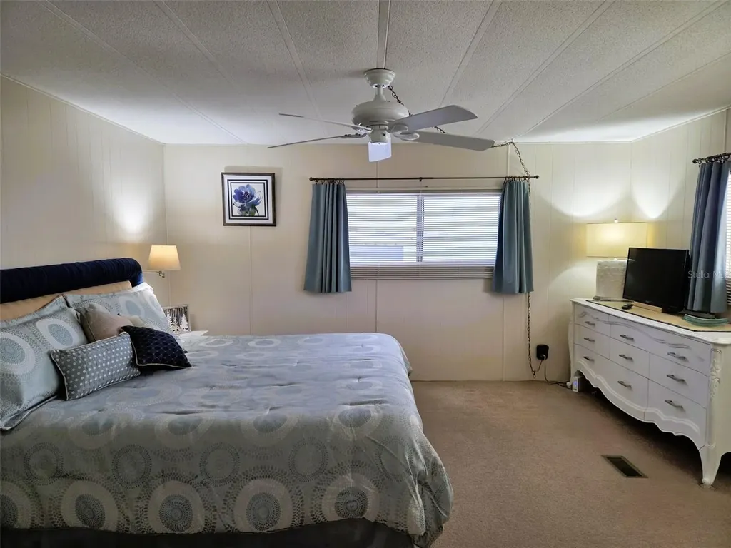 3218 Oakwood Boulevard S Sarasota FL 34237