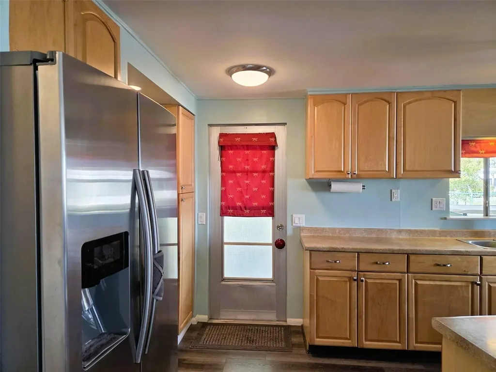 3218 Oakwood Boulevard S Sarasota FL 34237