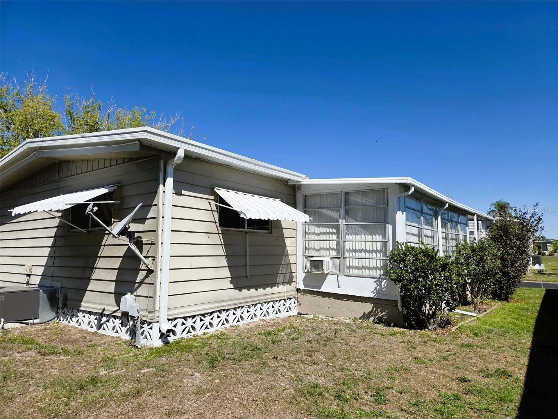 3218 Oakwood Boulevard S Sarasota FL 34237