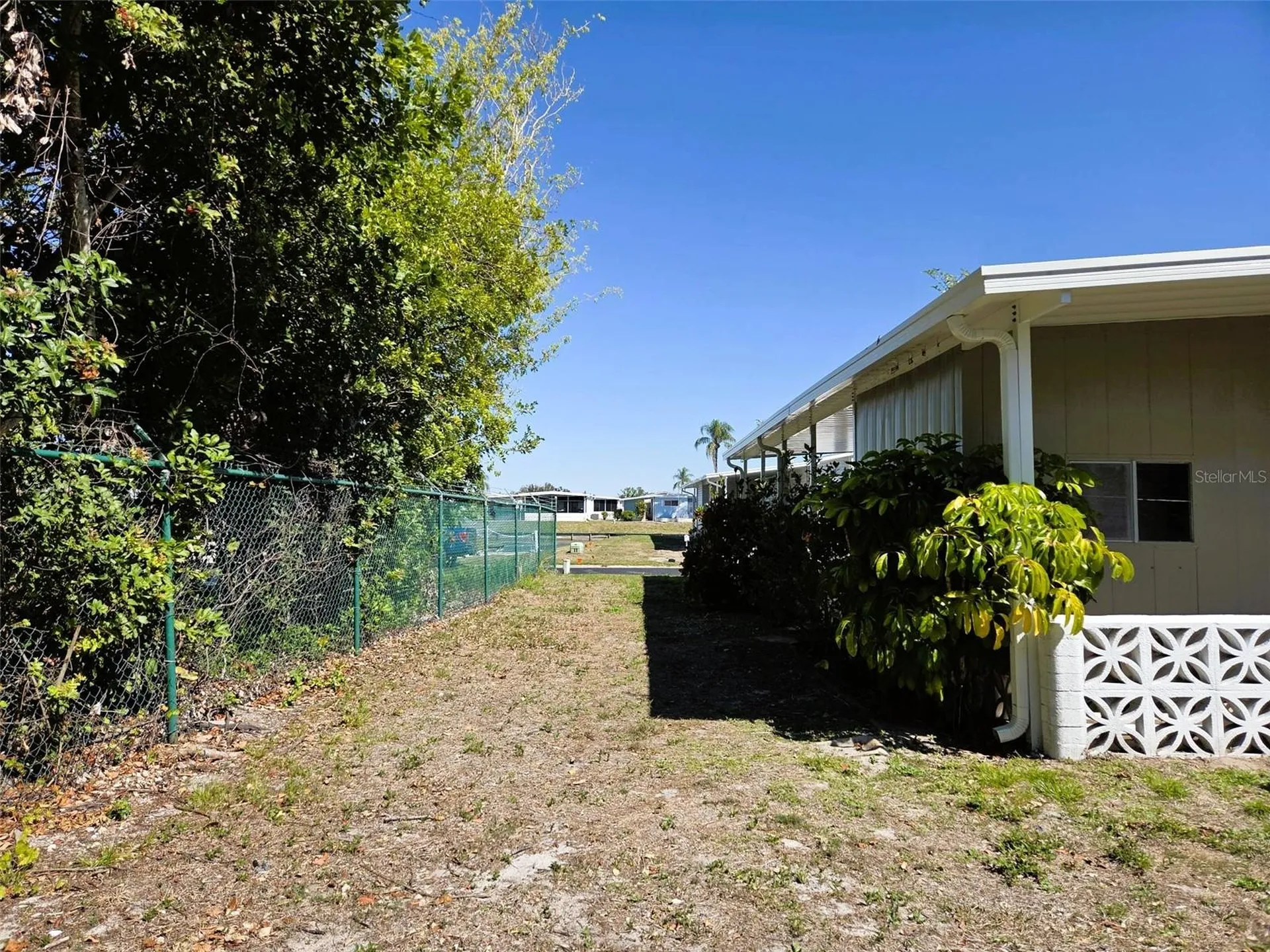 3218 Oakwood Boulevard S Sarasota FL 34237