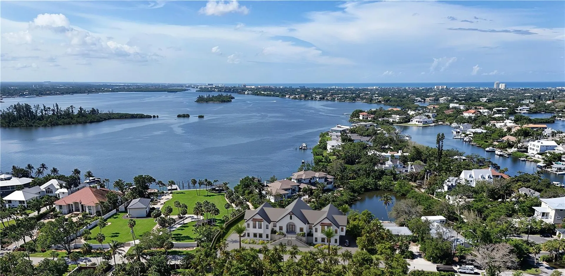 546 Freeling Drive Sarasota FL 34242